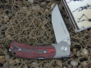 Viper Cutlery Turn with Lava Carbon Fiber handles V5986FCL